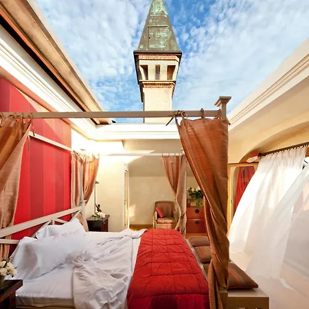 拉贝雷塔罗莱夏朵精品酒店 5* 埃尔布斯科